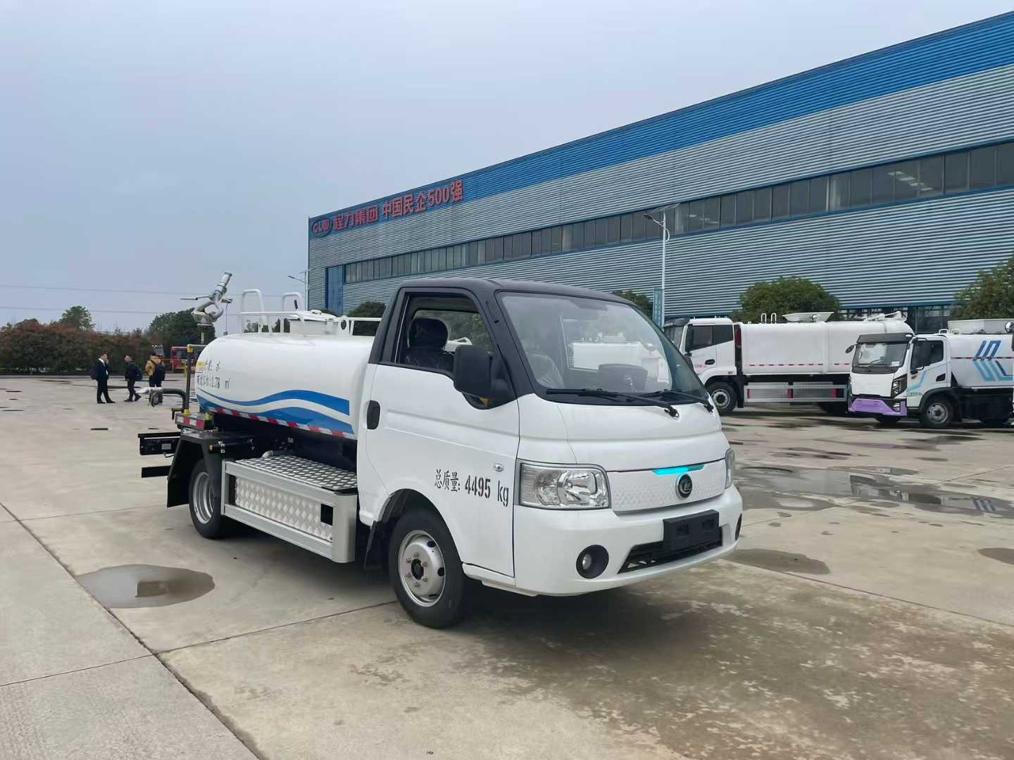 程力壹為2.5方純電動灑水車