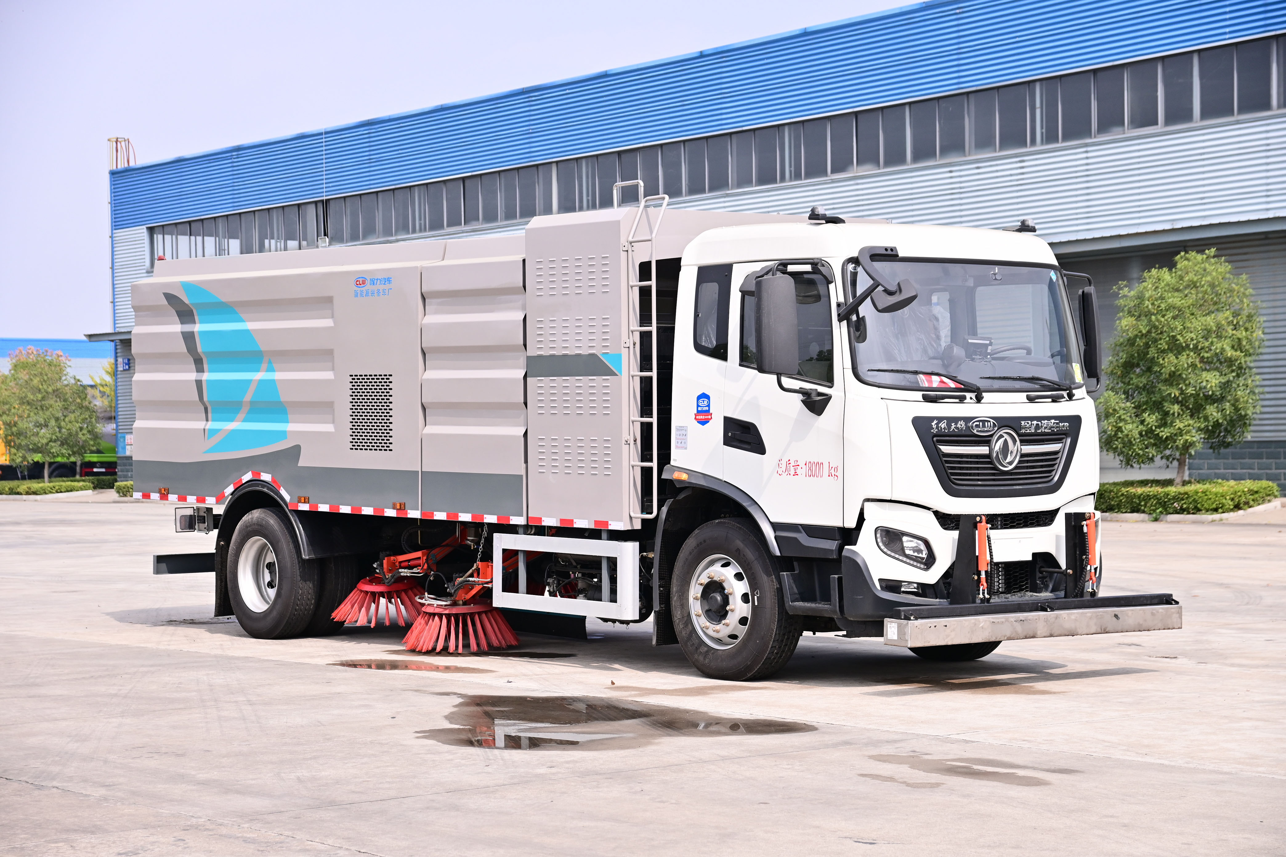 東風天錦純電動12方掃路車加裝機場專用